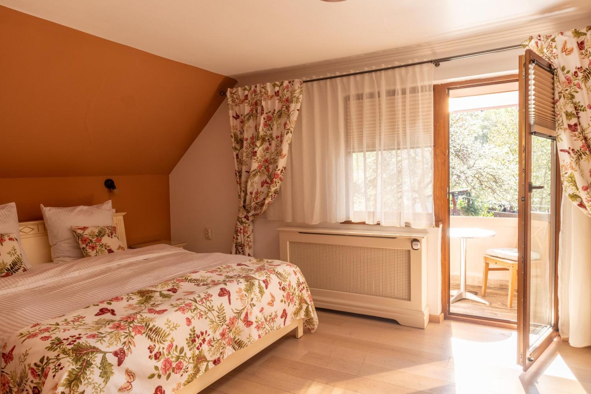 Vila Crisalia Sibiel -Sibiu (Adults Only) Hotel Exterior photo